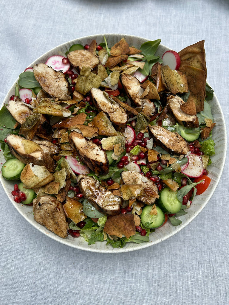 Salade Fattoush au poulet Shawarma | Les Filles Fattoush